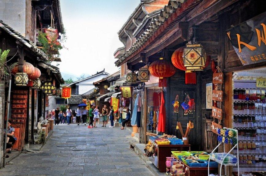 东莞市人民代表大会常务委员会关于接受蔡永珊辞去东莞市人民检察院检察长职务请求的决定